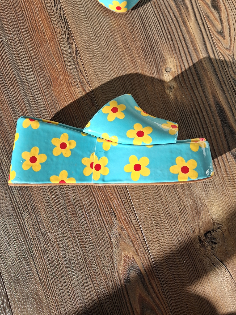 Groovy Blue Floral Platform Slide Sandals - Picture 4 of 5